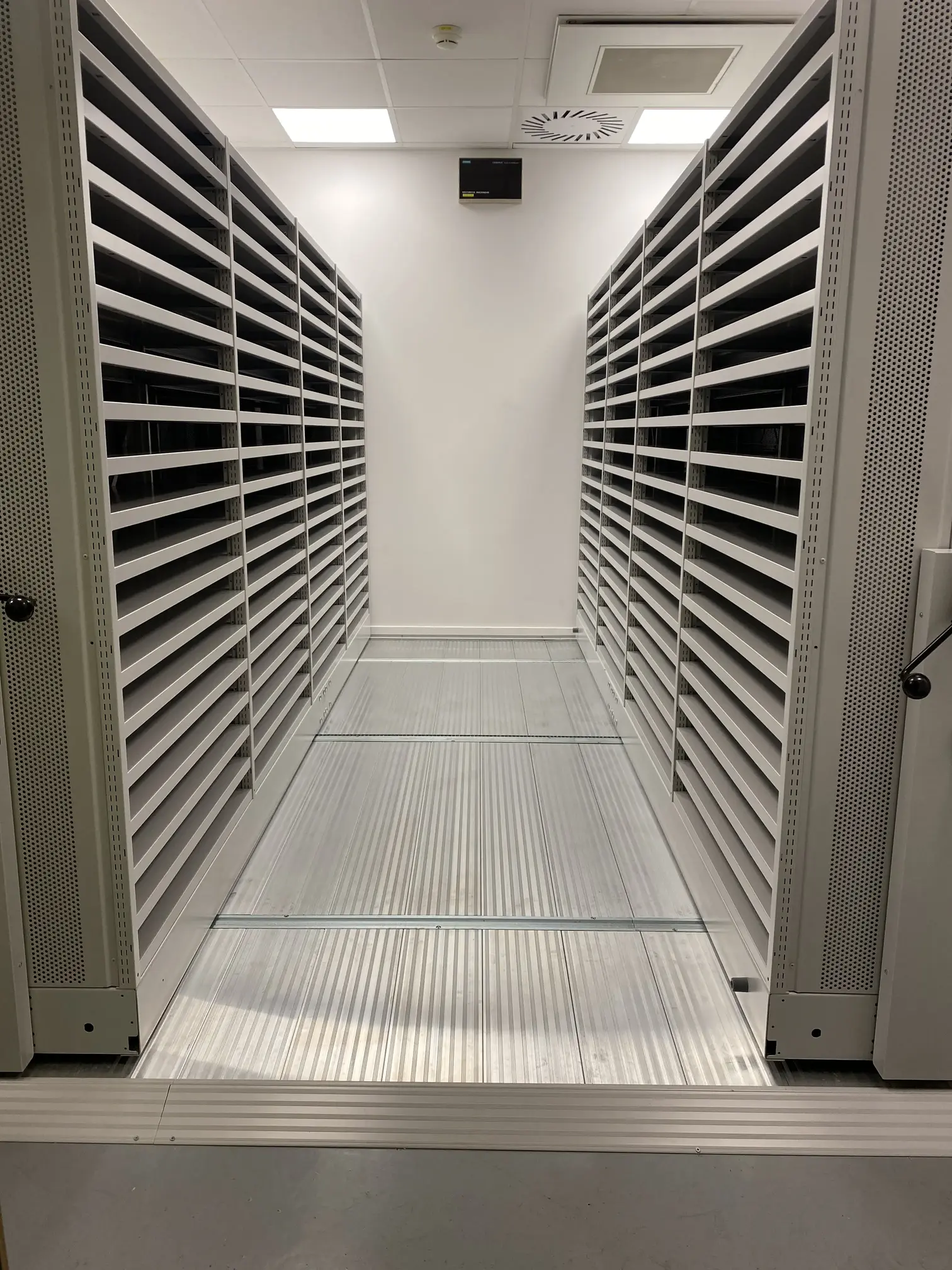 Image de déménagement de rayonnages 22